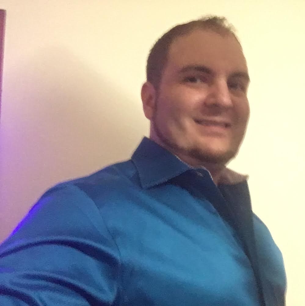 Meet your Posher, Zach
